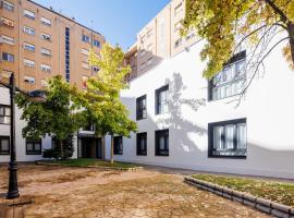 Apartamentos Congreso, Parking gratuito, hotell i Logroño