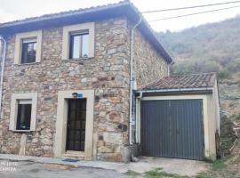 La Casa de Quico, hotel with parking in Nocedo de Curueño