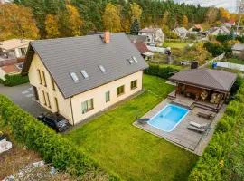 Amber Villa