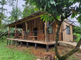 Finca Amistad Cacao Lodge, hotel v destinaci Bijagua