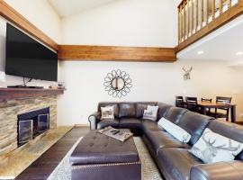 Mountainside Retreat, ski resort in Frisco