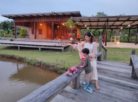 방라뭉에 위치한 빌라 Active Kids Farm Pattaya
