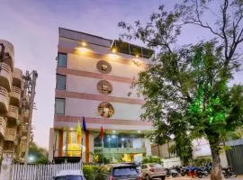 Hotel Amrit Residency