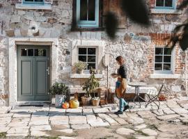 Dwie Brzozy wegetariańskie siedlisko, hotel em Wleń