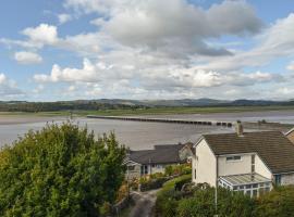 Teds Place, beach hotel in Arnside