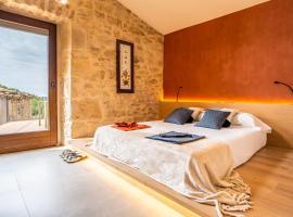 Hotel japon&egrave;s Puigpin&oacute;s, 4-stjernet hotel i Lladurs