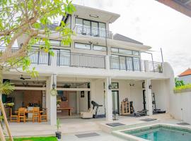 Berawa Homestay, hotel cerca de Vue Beach Club, Canggu