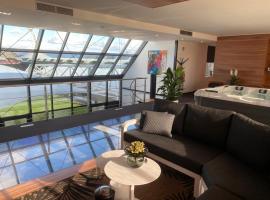 Wellness Dome Penthouse, hotel cerca de SnowWorld, Kerkrade