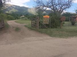 Cabañas Hermoso Amanecer, מלון בקורטדראס