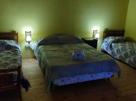 Departamentos Peumayen Cabaña, hotel em Río Colorado