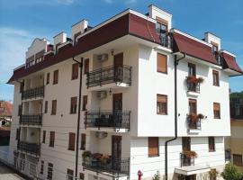 Apartman 8 Extra Vrnjacka Banja, struttura con onsen a Vrnjačka Banja