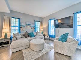 Bright Norfolk Home with Deck Less Than 3 Mi to Town!, hotel in Norfolk