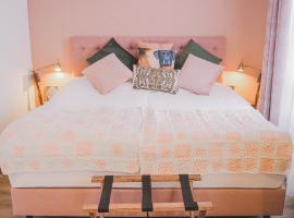 Tante ALMA's Mülheimer Hotel