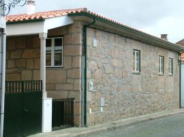 Casa d Toninha - Casas de Campo - Turismo Espaço Rural - AL, country house in Sernancelhe