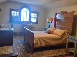 Harriott House, The Gallery Forest Room, hotel di Terre Haute