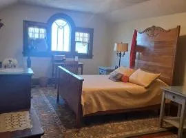 Harriott House, The Gallery Forest Room