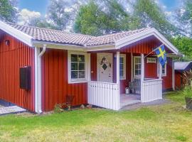 Lovely Home In Rke With Wifi, hotel with parking in Röke