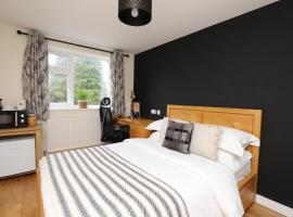 Luxurious double bedroom, ensuite with free Wifi., hotel cerca de Hospital John Radcliffe, Oxford