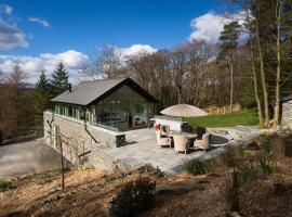 Tall Trees, cottage in Bowness-on-Windermere