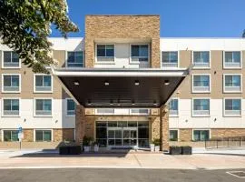 Holiday Inn Express & Suites - San Jose Silicon Valley by IHG