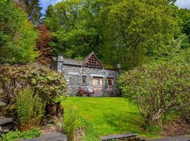 Dovecot Cottage, pet-friendly hotel in Ambleside