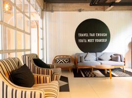 Bedspread Hostel