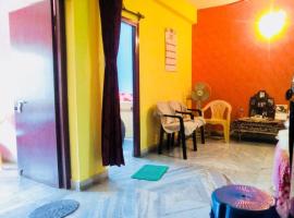 Fully furnished 2bhk apartment opposite Dakshineshwer Kali temple kolkata, hotel in Kolkata