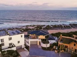 Raaswater Surf Villa Jeffreys Bay