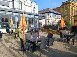 Dukes Folly Hotel