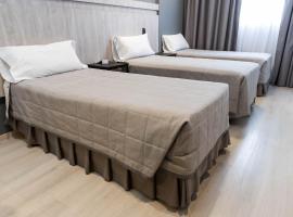 HOTEL M, hotel near Governor Francisco Gabrielli International Airport - MDZ, Mendoza