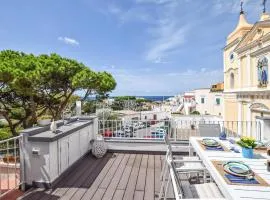 2 Bedroom Awesome Apartment In Forio