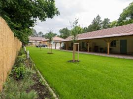 Apartmány Uprostřed zeleně, hotel v Ledniciach