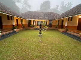 3 Hills Hostel, Hostel in Wayanad