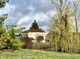 Domaine familial, Nature et Piscine