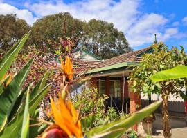 ParkViewAtMontagueFarm, hotel with parking in Mawson Lakes
