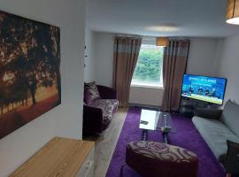 Superb 2 bedroom flat, sleeps 6, hotell i Croydon
