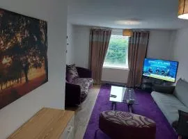 Superb 2 bedroom flat, sleeps 6