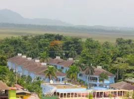 Beachcomber Club Resort