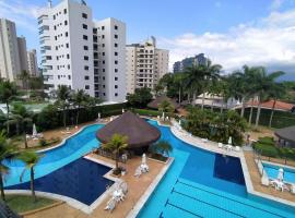 Especial Riviera! Condominio Acqua a 30 seg da praia - tipo resort - apto com ar condicionado, wifi, aceita pet, ξενοδοχείο σε Riviera de Sao Lourenco