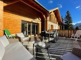 Chalet Dupleix 4 pièces, 6-8 pers. à Puy St Pierre - Lumineux, équipé, calme avec terrasse et garage privé - FR-1-330C-136