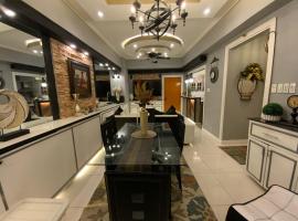 Stunning 1 BR Eastwood Condo Suite!, ξενοδοχείο στη Μανίλα