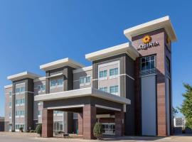 La Quinta Inn & Suites by Wyndham Durant, hotel v destinaci Durant