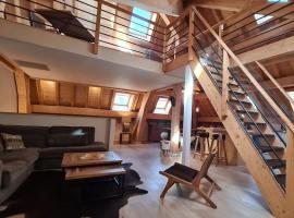 Les Suites du Monetier, alliant le charme et l'authenticité d'un chalet de prestige au cœur du village, cabin in Le Monêtier-les-Bains