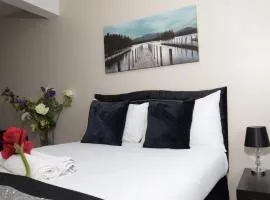 The Kyoto House - Four Spacious Cosy Bedrooms I Netflix & Large Rooms