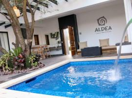 VILLA HUIZACHE ALBERCA PRIVADA+EXCLUSIVIDAD+LUJO โรงแรมในSan Martín de las Pirámides