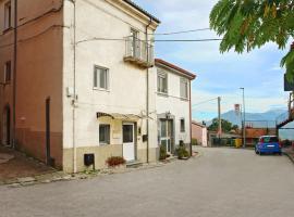 La Fortezza dei Sanniti, bed and breakfast en Castelromano