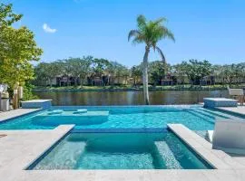 Stunning Waterfront Canal Home Heated Pool/Hot tub Amazing Views