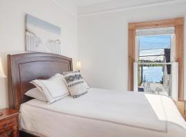 Sail Inn Lunenburg, hotel em Lunenburg