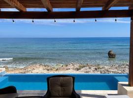 Casa Javi- Ocean Front located Mid Isla Mujeres, Villa in Isla Mujeres