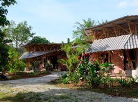 Bamboo Cottage Langkawi, viešbutis mieste Pantai Cenang